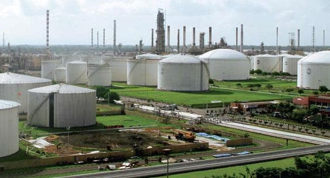 Pembangunan Enam Kilang Minyak Pertamina Ditarget Selesai Dalam 2 Tahun