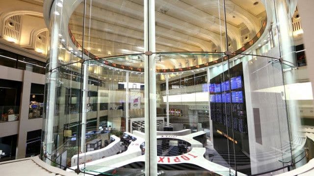 Indeks Nikkei Merosot 1,23 Persen