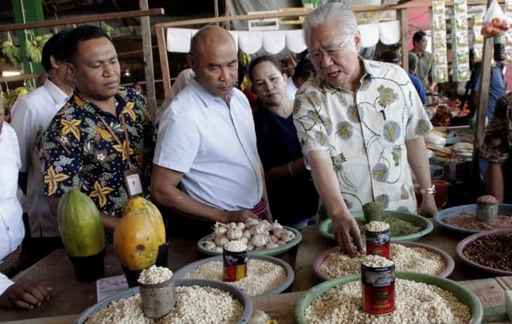 Kunjungi Kupang, Mendag Pastikan Harga Kebutuhan Pokok Aman