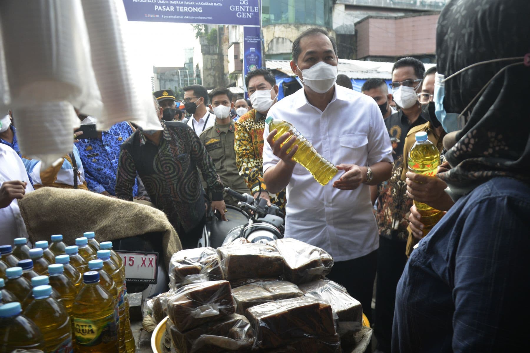 Stok Minyak Goreng Melimpah, Mendag Lutfi Optimis Harga Bakal Turun