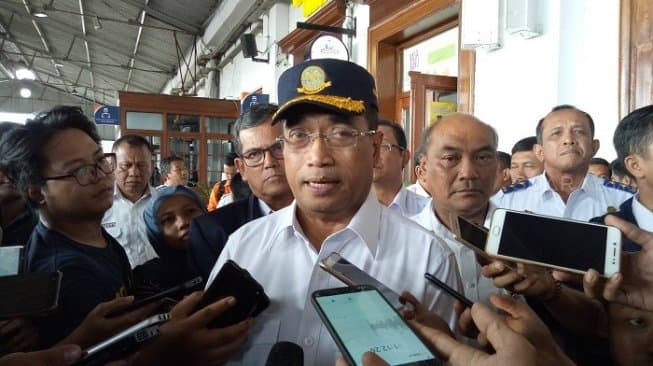 Libatkan Jepang, Menhub Targetkan Proyek Kereta Semi Cepat Jakarta-Surabaya Rampung 2026