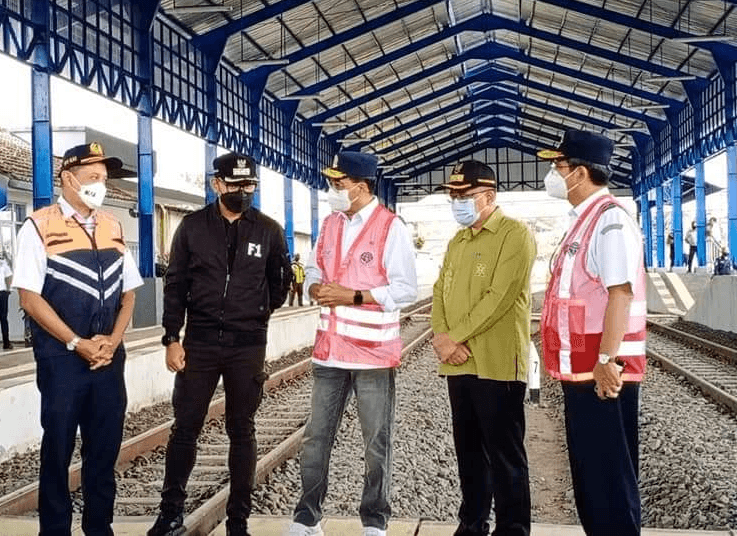 Menhub Targetkan KA Bogor - Sukabumi Beroperasi Kembali Pekan Depan
