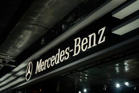 Penjualan Mercedes-Benz Meningkat Sembilan Tahun Beruntun