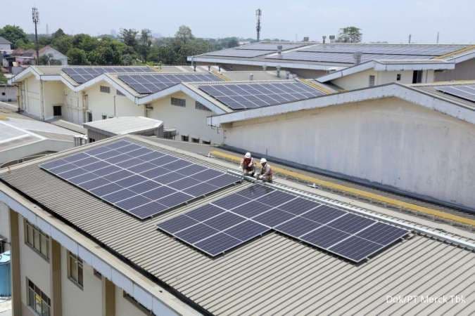 Wujud Komitmen Dorong Transisi Menuju Energi Terbarukan, Merck Pasang Panel Surya di Atap Pabriknya