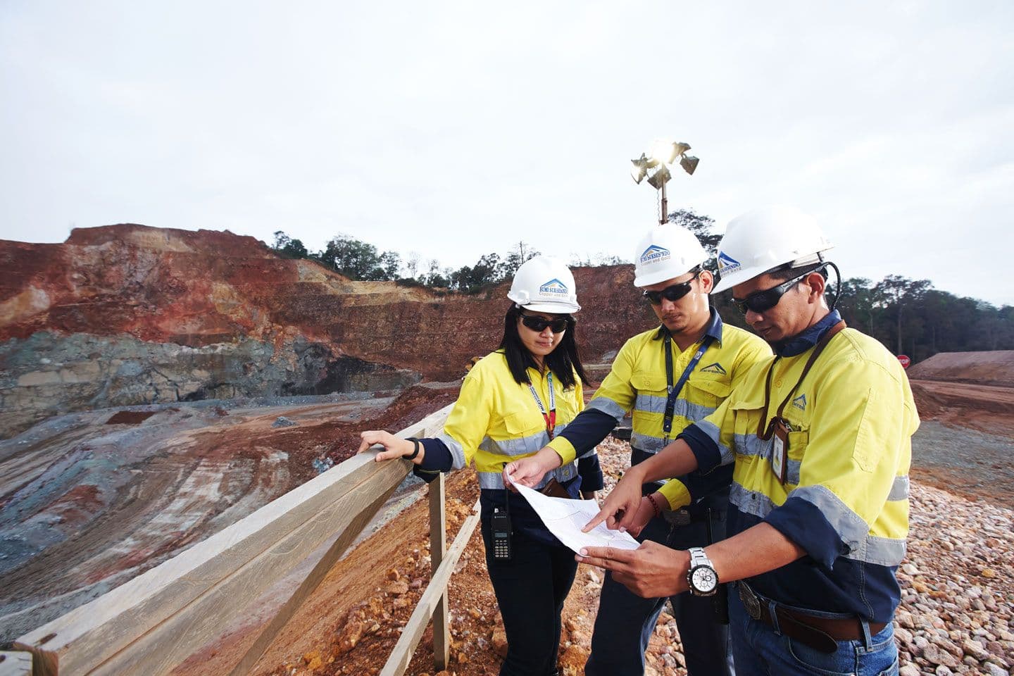  Bawa Prospek Tambang Pani, Merdeka Gold Siap Catatkan Saham di Bursa Hong Kong