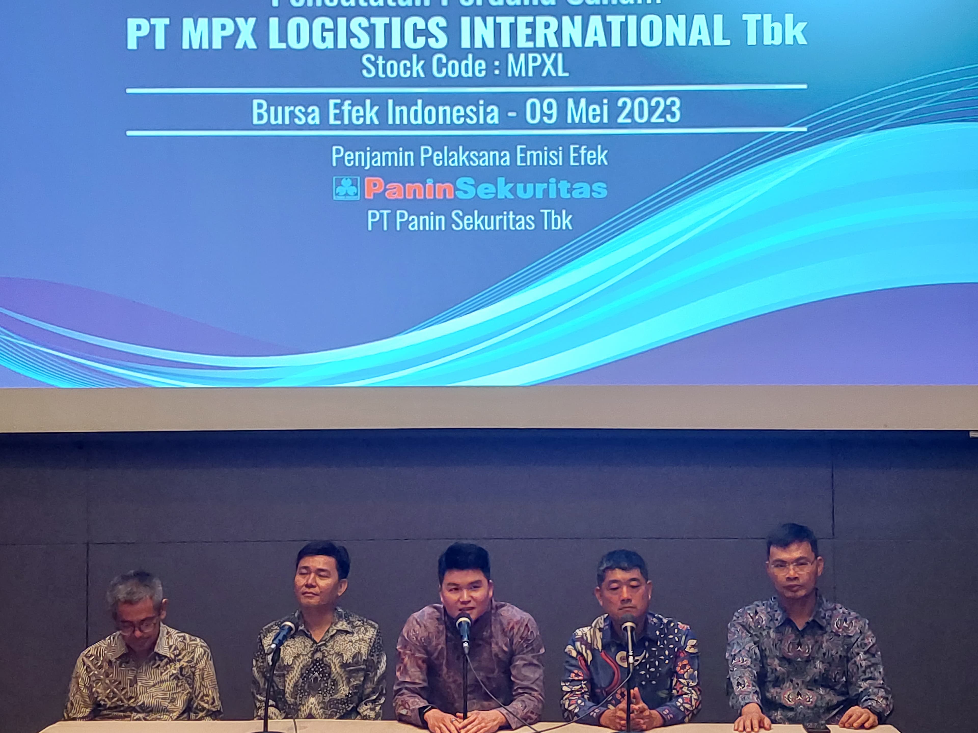 Kejar Pendapatan Rp160 Miliar Tahun 2023, MPXL Angkut Pasir IKN