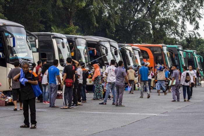 Sudah Kembali Beroperasi, Tarif Bus Naik 50 Persen