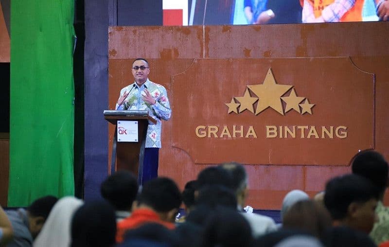 OJK Soroti Ledakan Investor Muda, Ingatkan Ancaman Investasi Bodong
