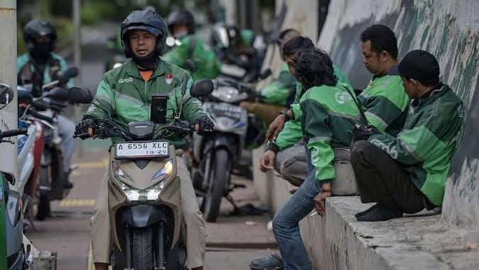 Komdigi Tengah Menyusun Aturan Tarif Ojol Antar Barang-Makanan