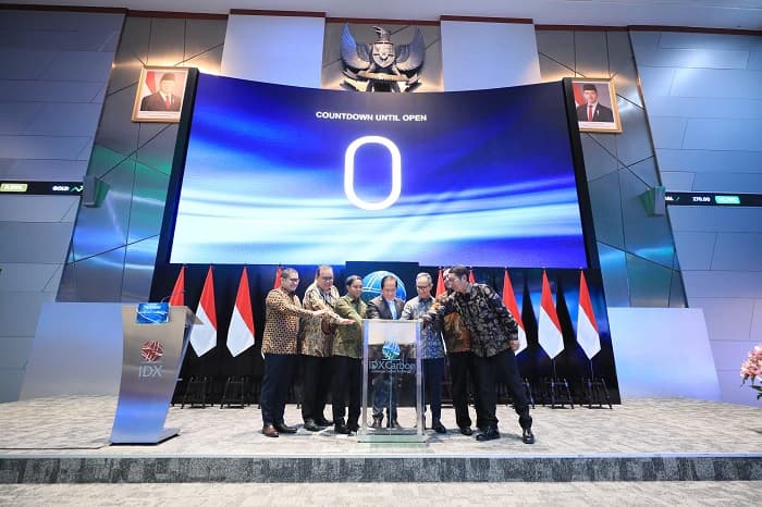 Kementerian LH, OJK dan BEI Resmikan Perdagangan Internasional Perdana Unit Karbon Indonesia melalui IDXCarbon