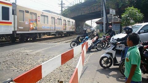 KAI Dorong Percepatan Pembangunan Flyoper Underpass di 40 Titik Rawan