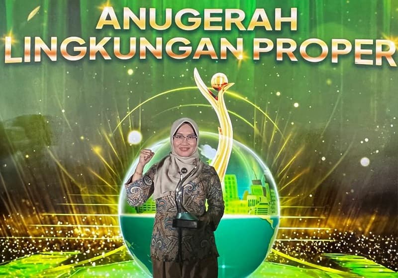 Phapros Sapu Bersih PROPER Hijau 2025, Limbah Dipangkas & Laba Melejit 109%!
