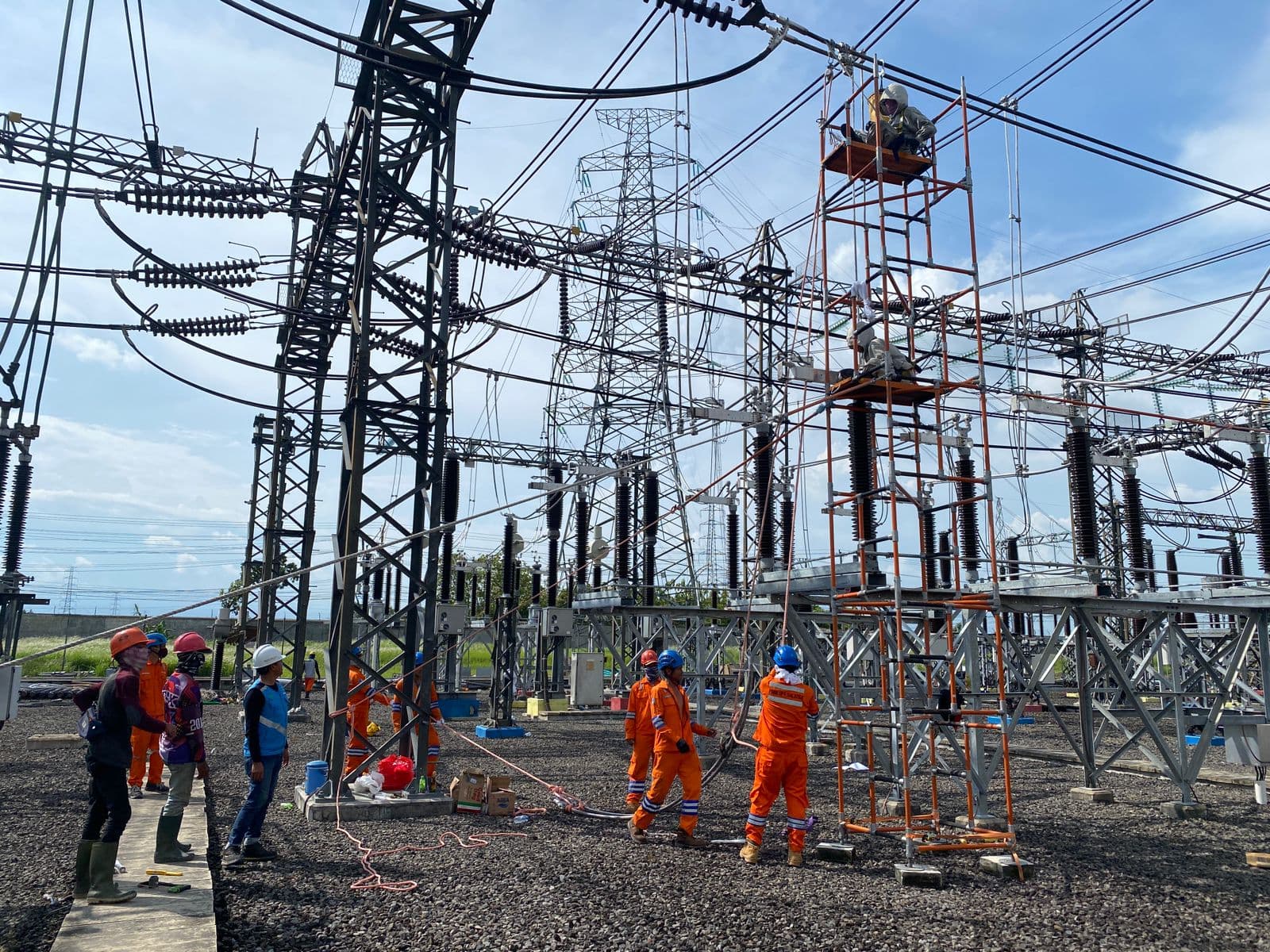 PLN Berhasil Turunkan Intensitas Gangguan Listrik Hingga 25 Persen Sepanjang 2022