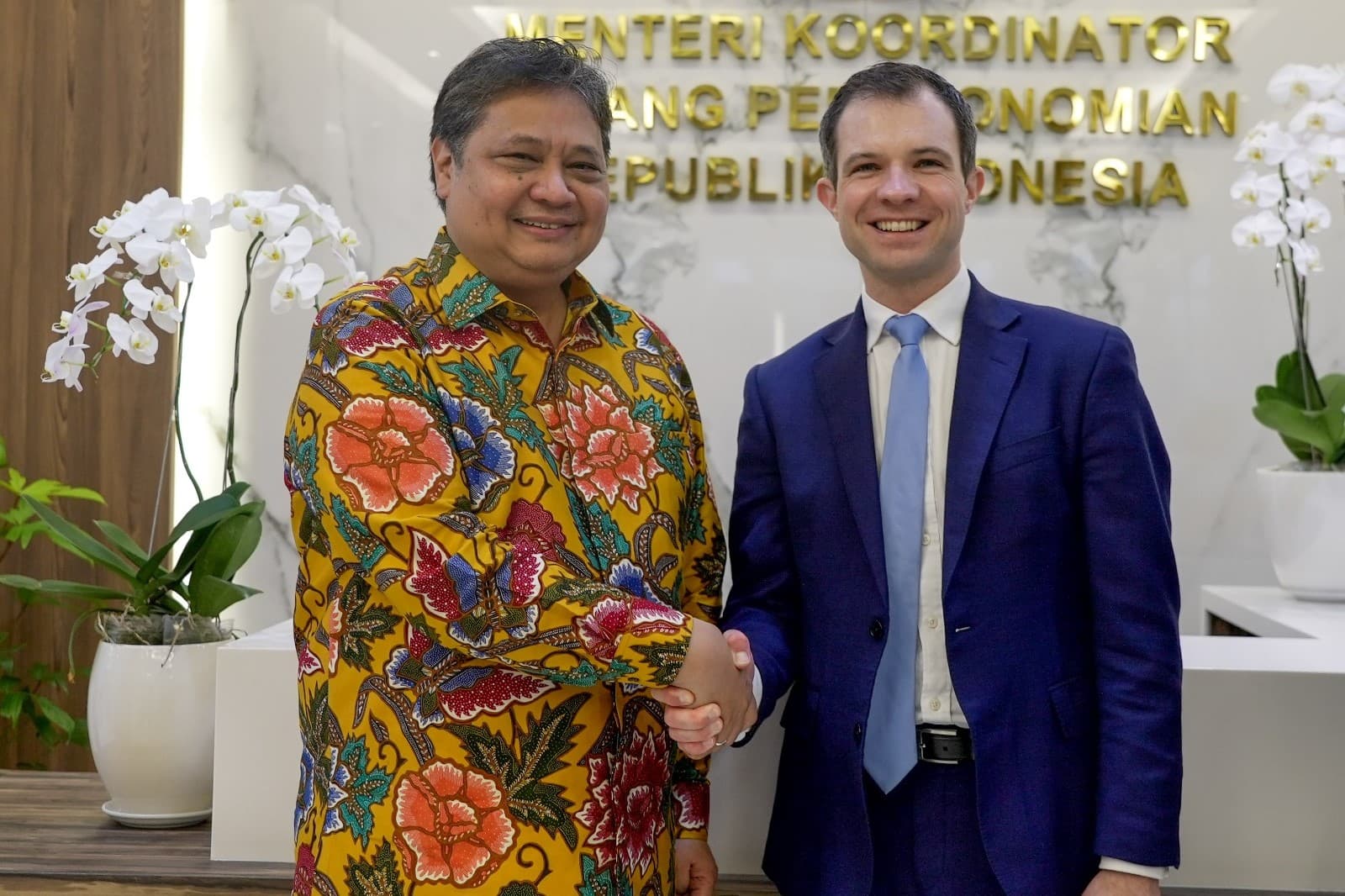 Menko Airlangga Bertemu Menteri Ekspor Inggris Bahas Penguatan Ekonomi Digital