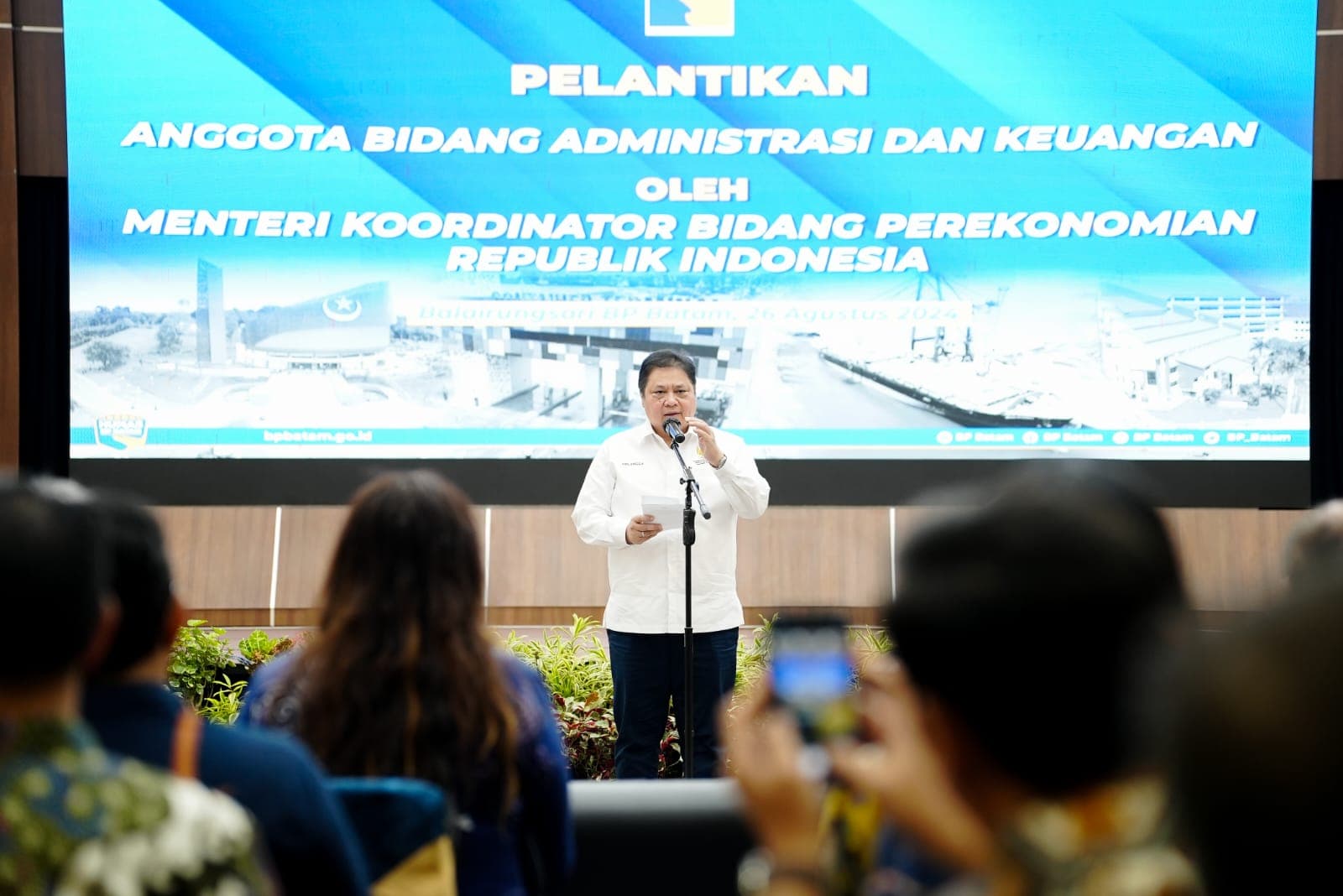 Pesan Menko Airlangga ke BP Batam : Lebih Berdaya Saing Sebagai Tujuan Investasi
