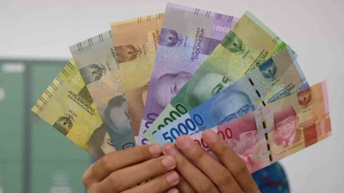 Menko Luhut Sebut Bansos Untuk UMKM Diberikan Dalam Bentuk Uang