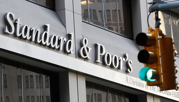 Selangkah Lagi S&P Sematkan 'Investment Grade' ke Indonesia