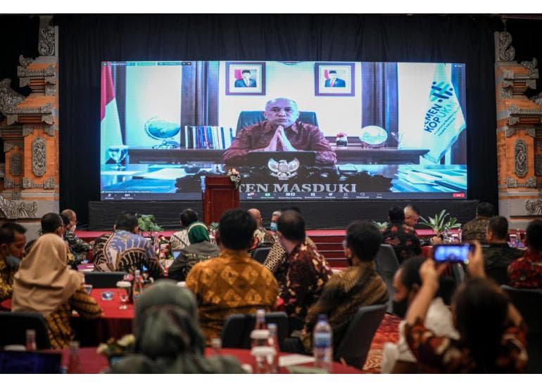 MenKopUKM Gandeng Berbagai Pihak Dorong Kebangkitan Ekonomi Nasional