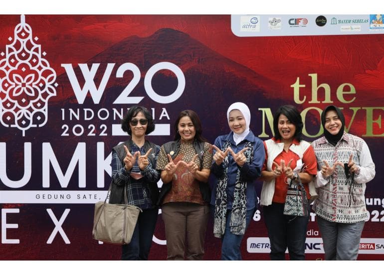 MenKopUKM Dorong UMKM Perempuan Go Digital