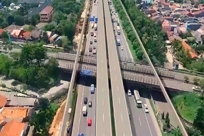 Menteri PUPR Pastikan Tol Layang Jakarta-Cikampek Diresmikan 12 Desember