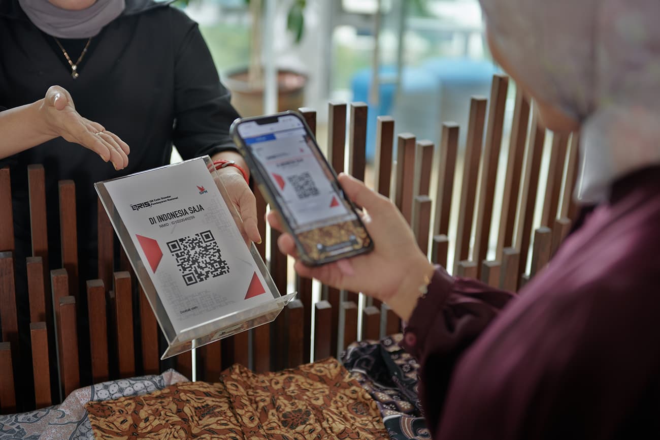 Transaksi Masyarakat Makin Bergeser dari Kartu Kredit dan Debit ke Uang Elektronik
