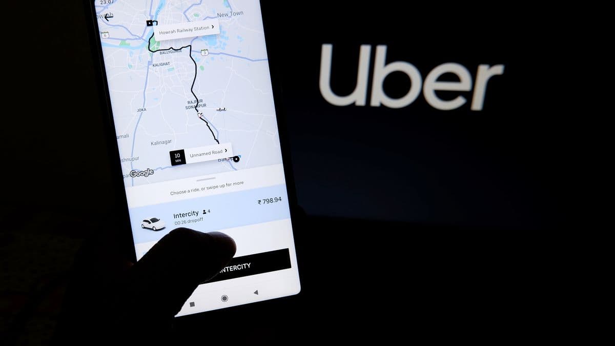 Uber Catatkan Penurunan Kerugian