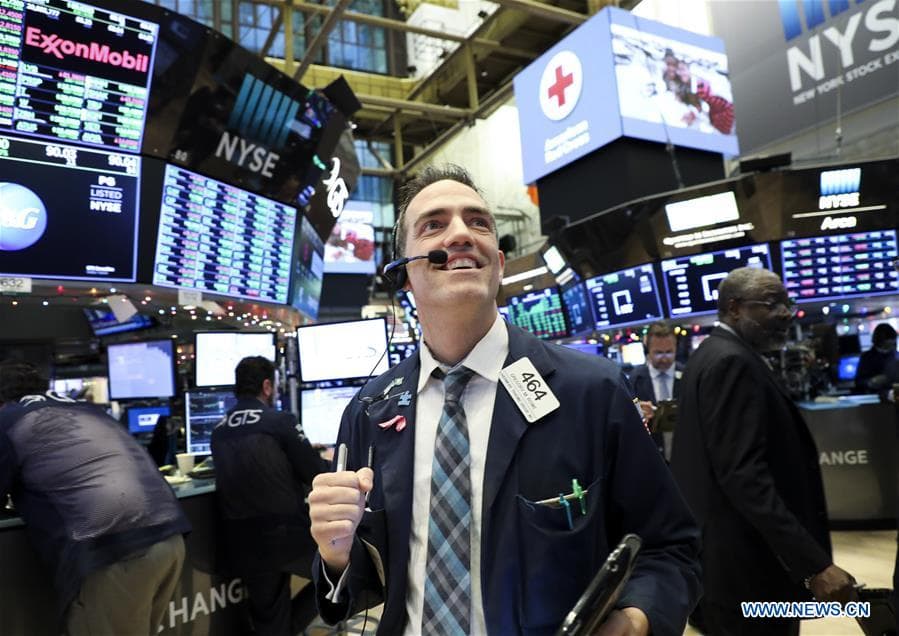 Suku Bunga The Fed Tak Berubah, Wall Street Menguat