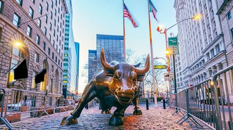 Wall Street Menguat, Indeks Dow Jones dan S&P 500 Rekor