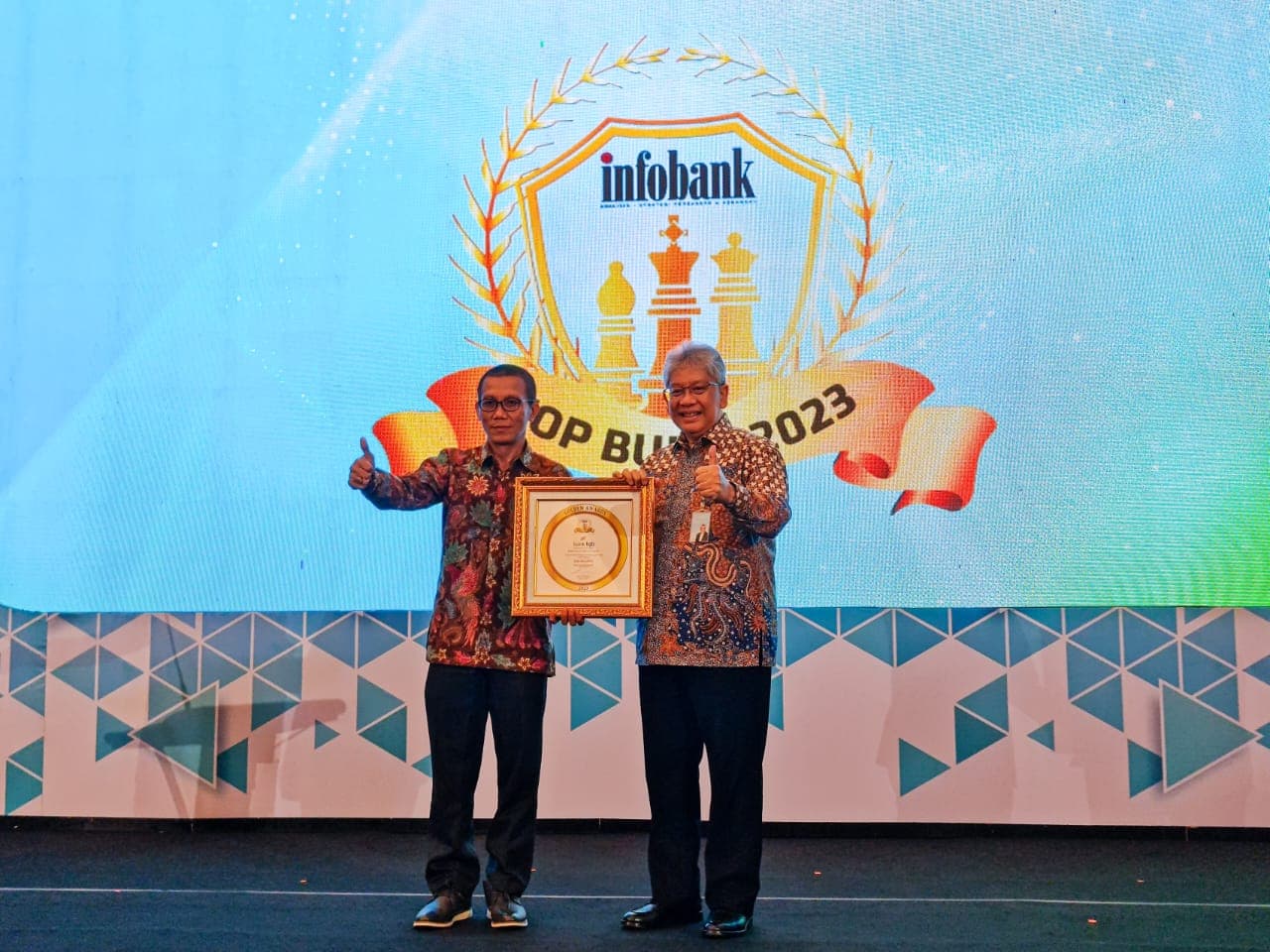 BJBR Raih Predikat Top BUMD 2023 dari Infobank