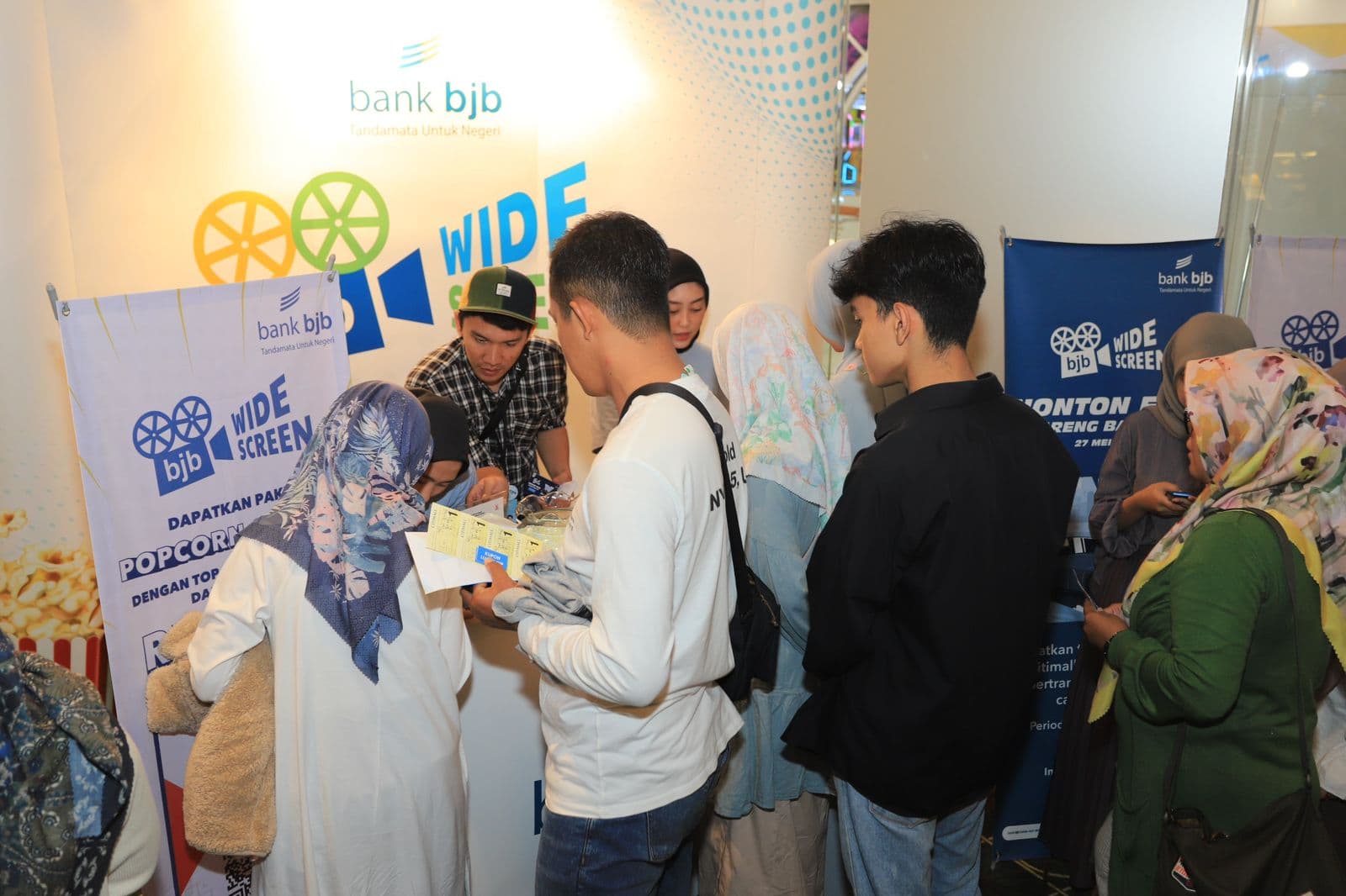 Nasabah Sambut Antusias Promo bjb Widescreen di XXI Citimall Cianjur