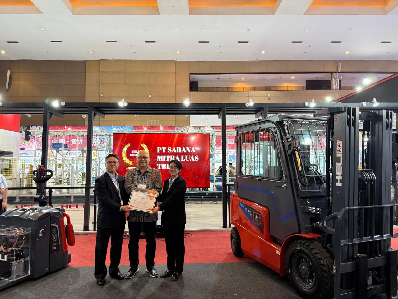Pasok 1.000 Forklift Electric dari Thailand, Sarana Mitra Anggarkan Dana Hingga Rp500 Miliar
