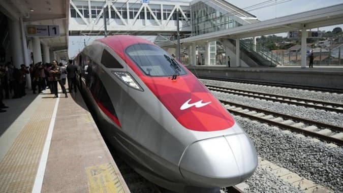 Kereta Cepat Whoosh Disebut Baru Bisa Balik Modal 40 Tahun Mendatang
