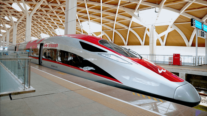 Masyarakat Antusias Gunakan Whoosh Padalarang - Tegalluar Summarecon PP