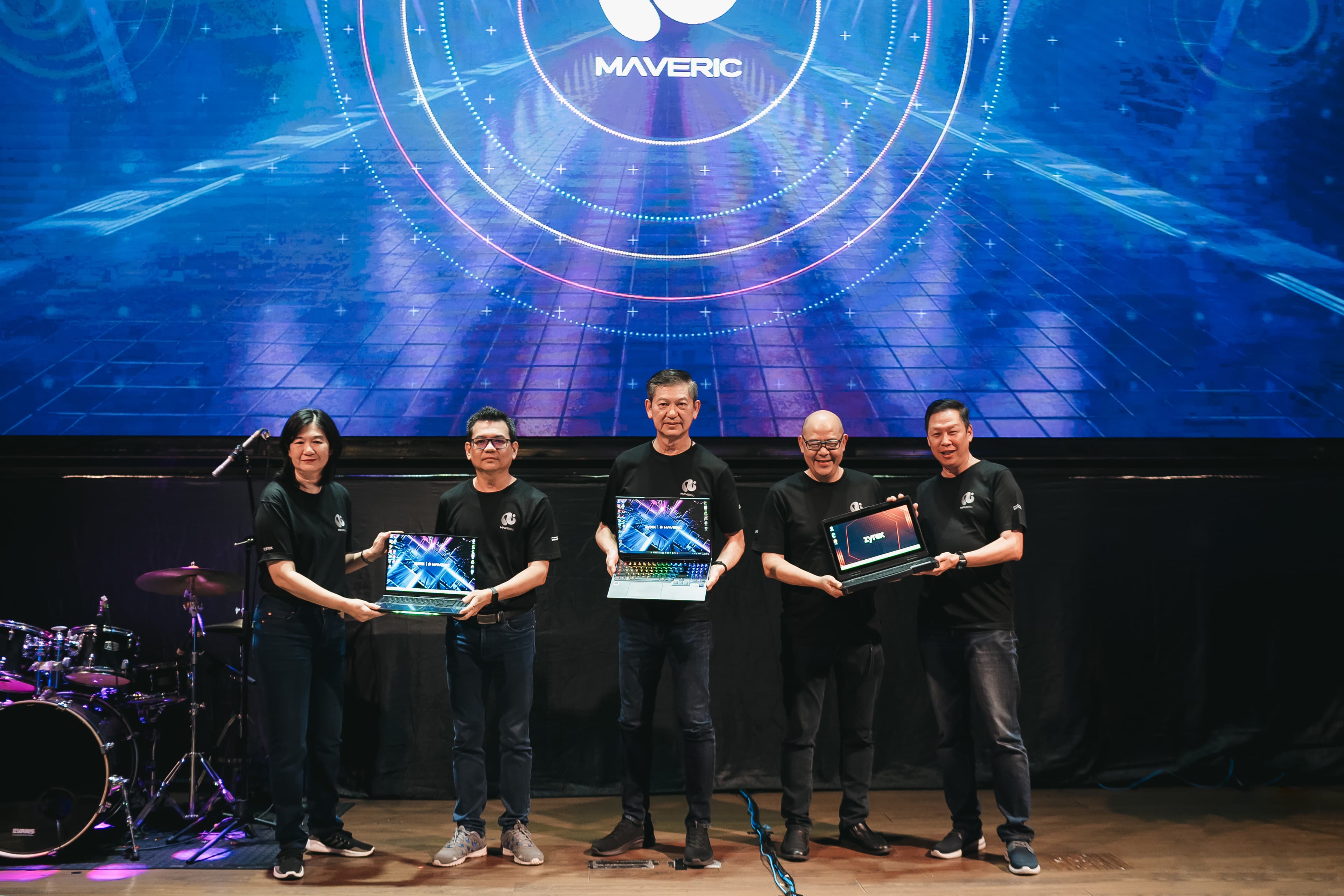 ZYRX Tawarkan Produk Komputasi Kilat