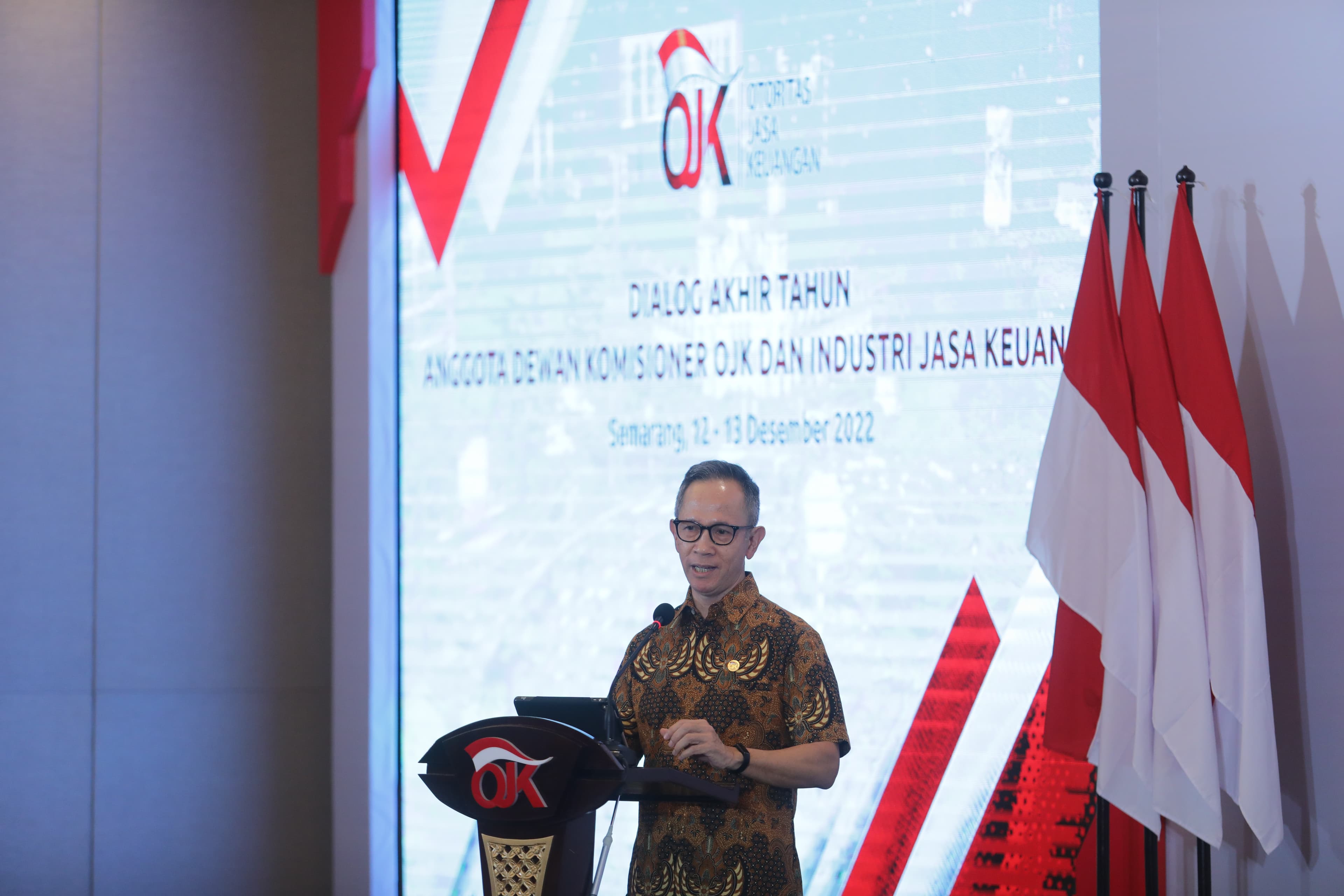 Dialog dengan IJK, OJK Dorong Kolaborasi Sektor Jasa Keuangan Hadapi Tantangan Ekonomi