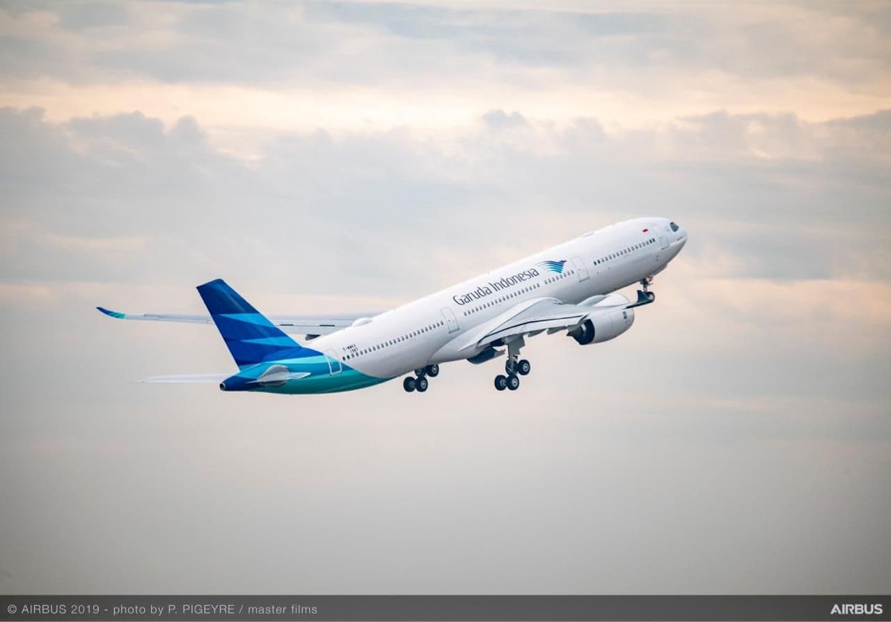 Naik Garuda Indonesia, Penumpang Bisa Video Call di Ketinggian 30 Ribu Kaki