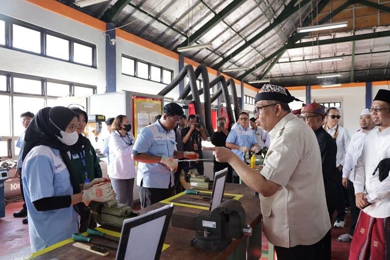 Wamenaker: Kompetensi dan Bahasa Jadi Bekal Kerja ke Jepang