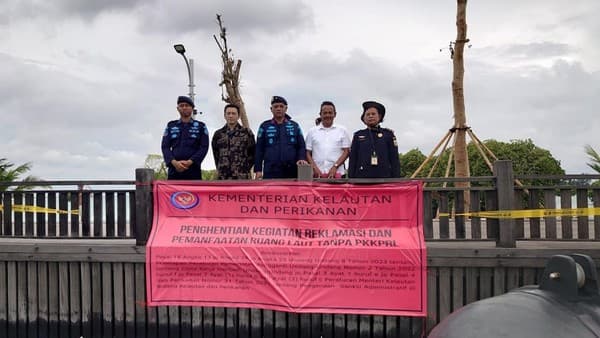 Proyek Reklamasi Ilegal PT CPS di Kepulauan Seribu Disegel KKP