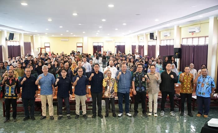 Inklusi Tanpa Batas: OJK Dorong Literasi Pasar Modal Syariah di Bumi Cenderawasih
