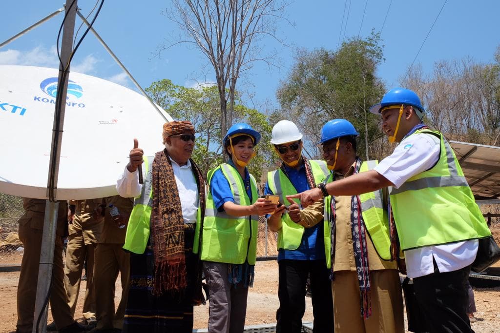 Dukung Pemerataan Pembangunan, XL Axiata Resmikan Jaringan USO di Pelosok NTT
