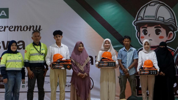 Dukung Pendidikan dan Kesempatan Kerja bagi Putra Putri Daerah ...